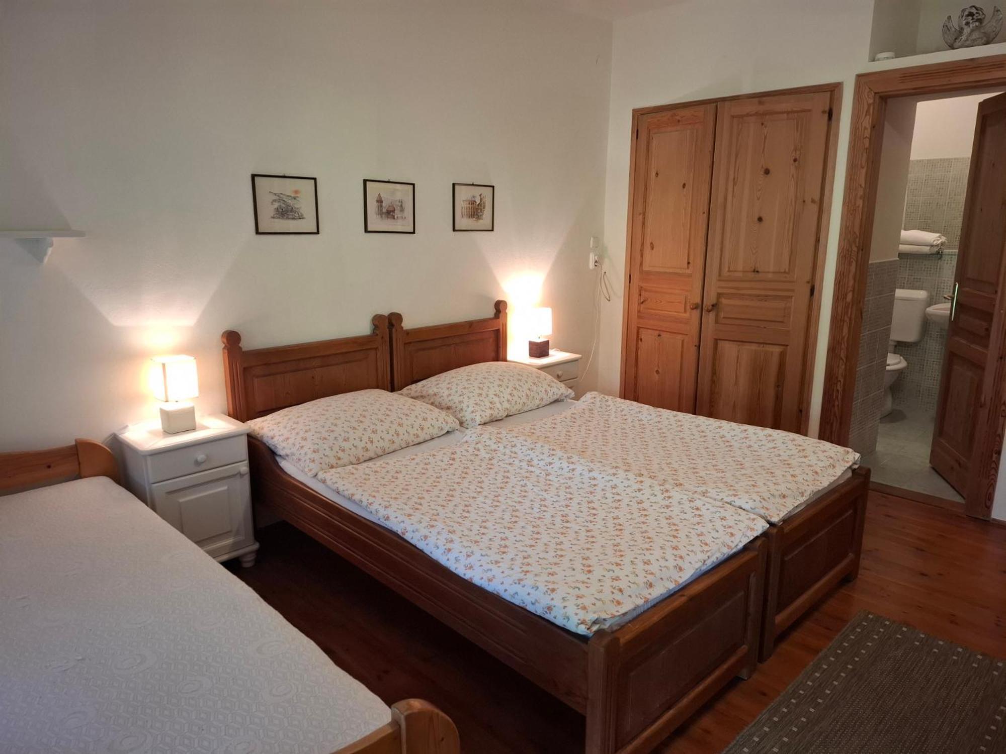 Agyagos Vendeghaz Apartment เอ็กเกอร์ ภายนอก รูปภาพ